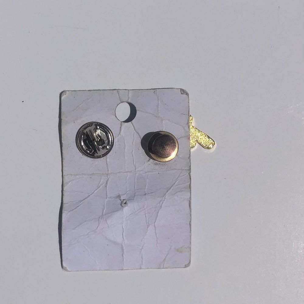 Lapel pins - Picture 2 of 2